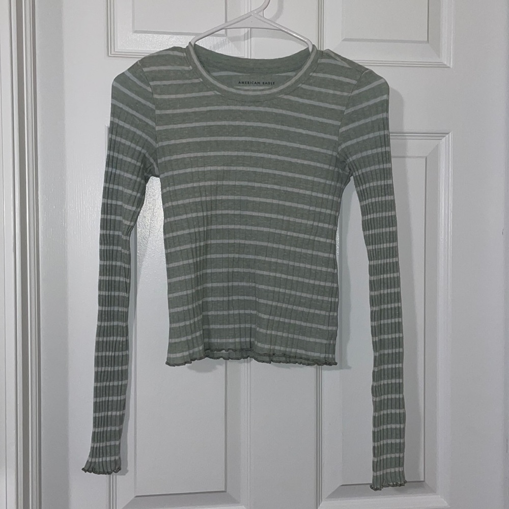 AMERICAN EAGLE xxs striped knit long sleeve tee